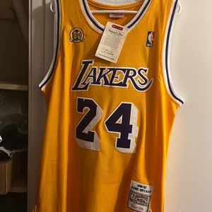 Kobe Bryant Hardwood classics Legends jersey. Mitchell & Ness